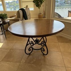 Round Dining Table 52"