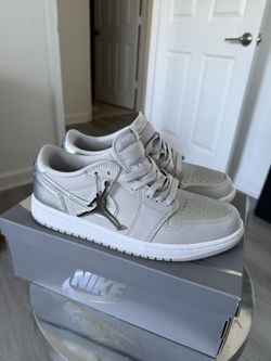 Air Jordan 1 Retro Low “Metallic Silver” ⛓️