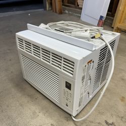 6000 BTU GE AC window Unit