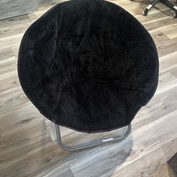 Black Lounge Chair