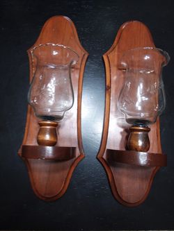 Wood sconce candle holder