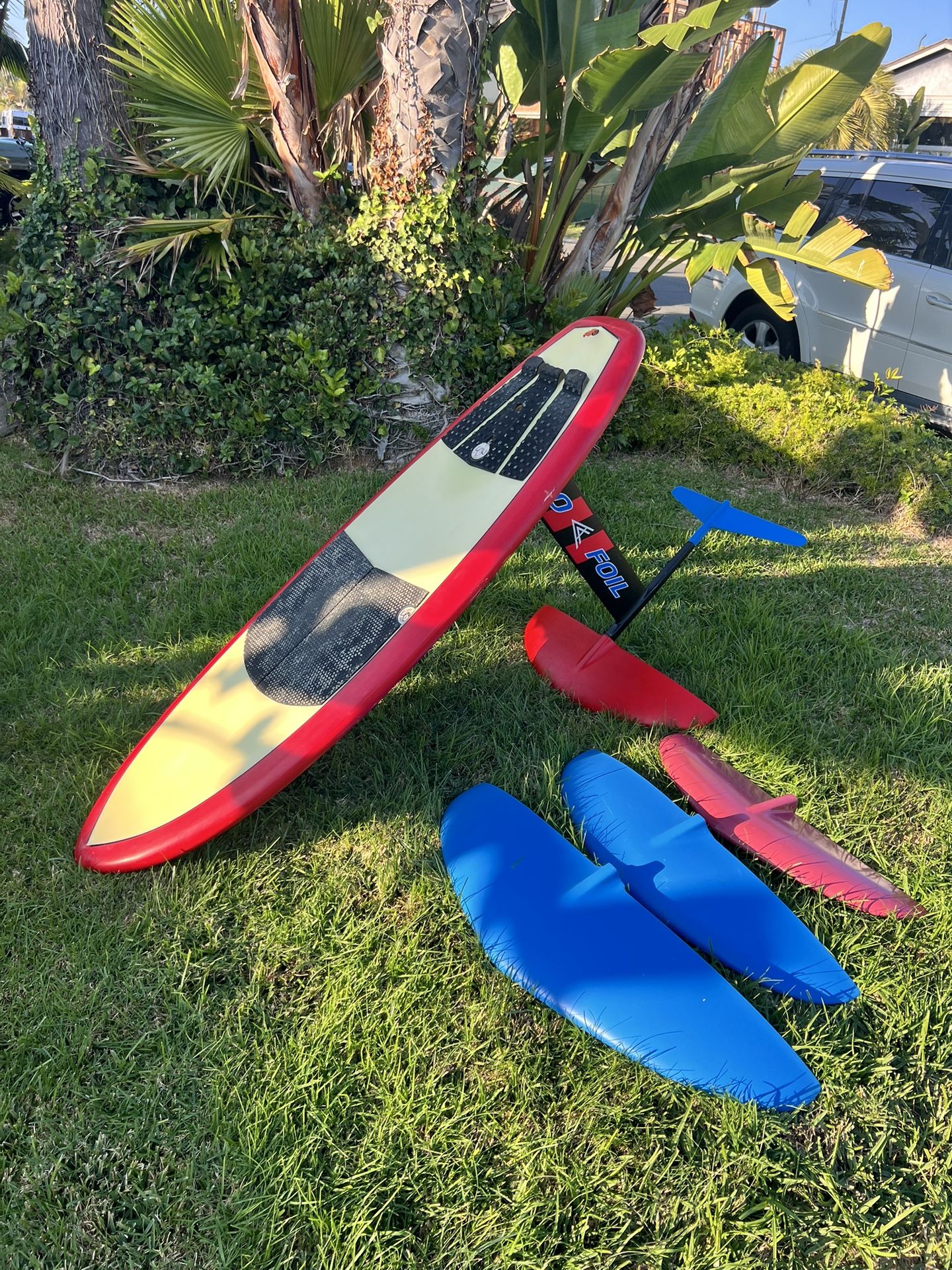 Go Foil Hydrofoil With 6’ Board.