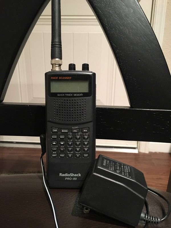 Radio Shack Pro-89 Race scanner radio