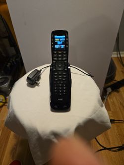 URC Professional MX-890i Universal Remote