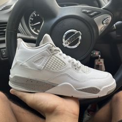 Jordan 4 Oreo Size 4 Youth