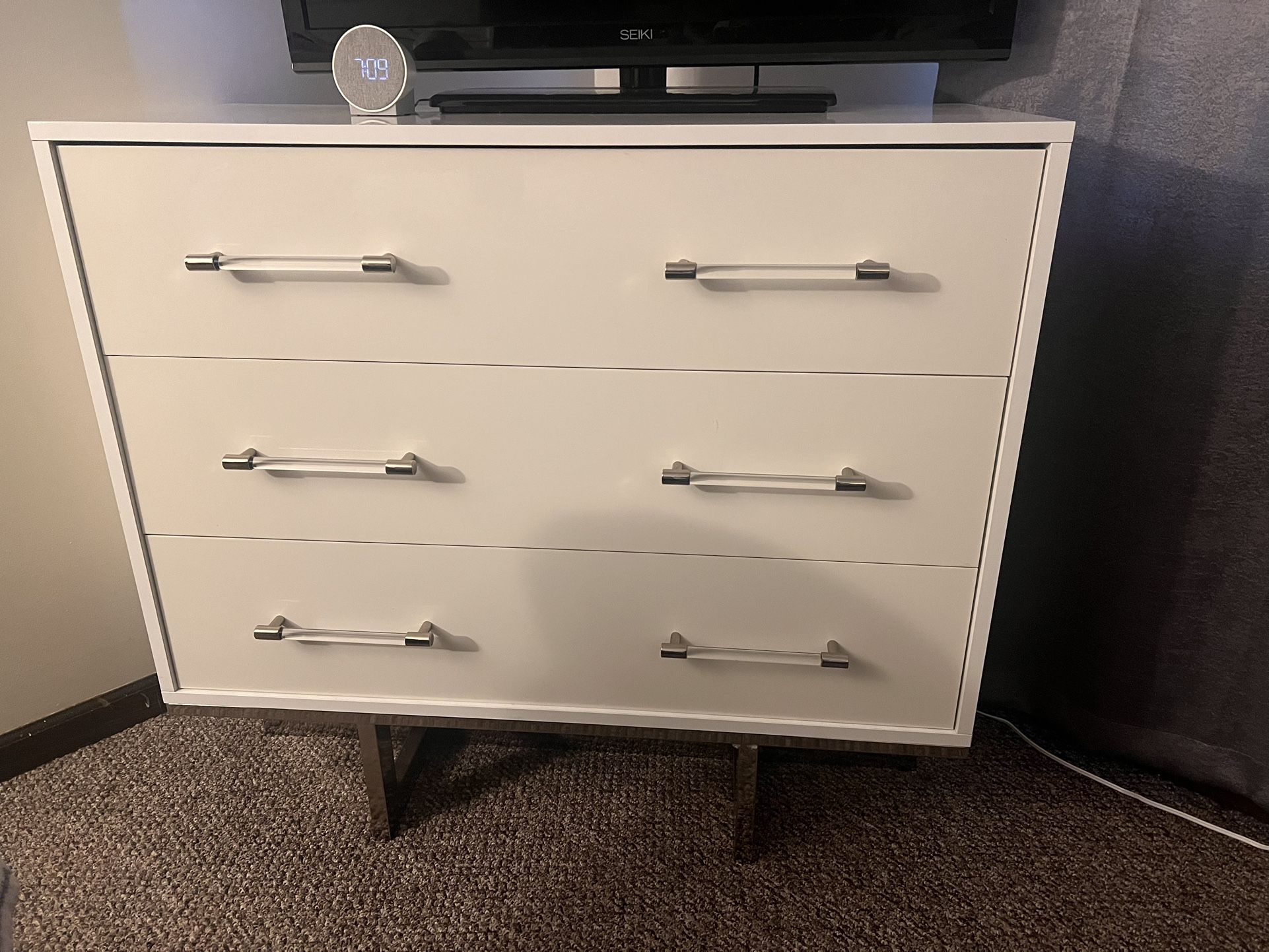 3- Drawer Dresser Set