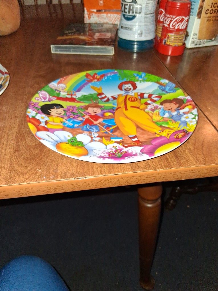 Mc Donald's Plate
