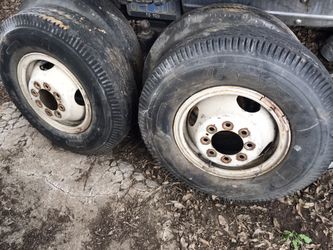 Dodge 1973 motor home wheels. 750 x 16 inch. One set of four wheels.. $100. for the set.