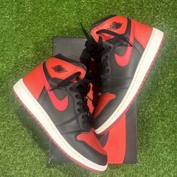 Air Jordan Retro 1 High OG “Banned”