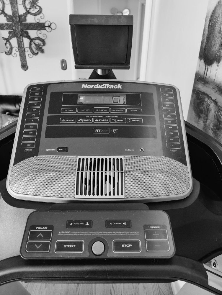 Nordictrack smart sale c960i treadmill
