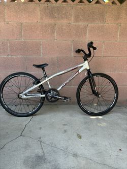 Intense Junior XL Race Aluminum Bicycle