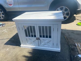Small Wooden dog kennel