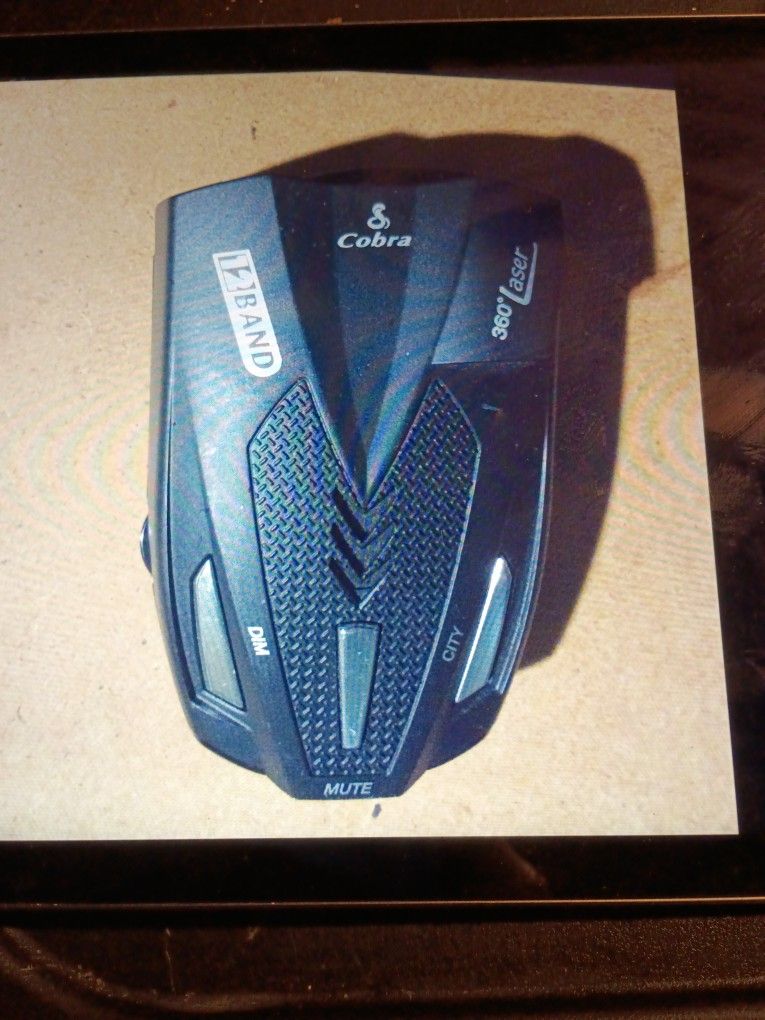 COBRA MODEL ESD9290 360 DEGREE RAD 480i LASER RADAR DETECTOR. SOLD AS IS