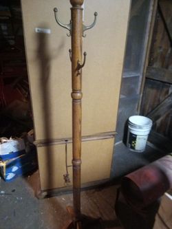 Solid oak nice vintage coat rack/hall tree