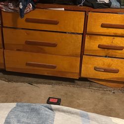 9 Drawer Dresser