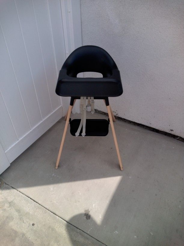 STOKKE CLIKK Baby High Chair. Black/ Natural 