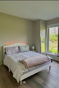 Selling almost new mattress and frame with backlight