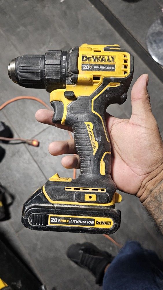 Dewalt Drill 50$