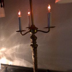 🦋🌸Vintage Hollywood Regency Flickering Candelabra Lamp- Rewired 🌹 