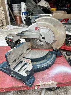 Bosch 3915 is a 10-inch sliding compound miter saw.