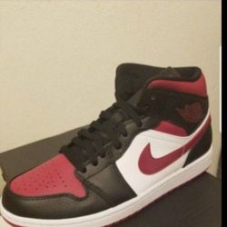 Jordan 1 Size 8.5 M Brand New In Box 100 % Authentic 10w Burgundy Color 