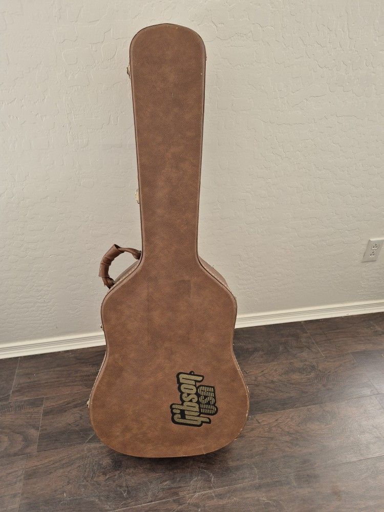 Gibson USA Acoustic Guitar Case (Trades Okay)