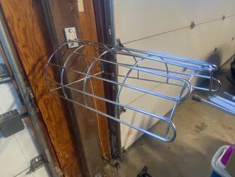 Metal saddle rack