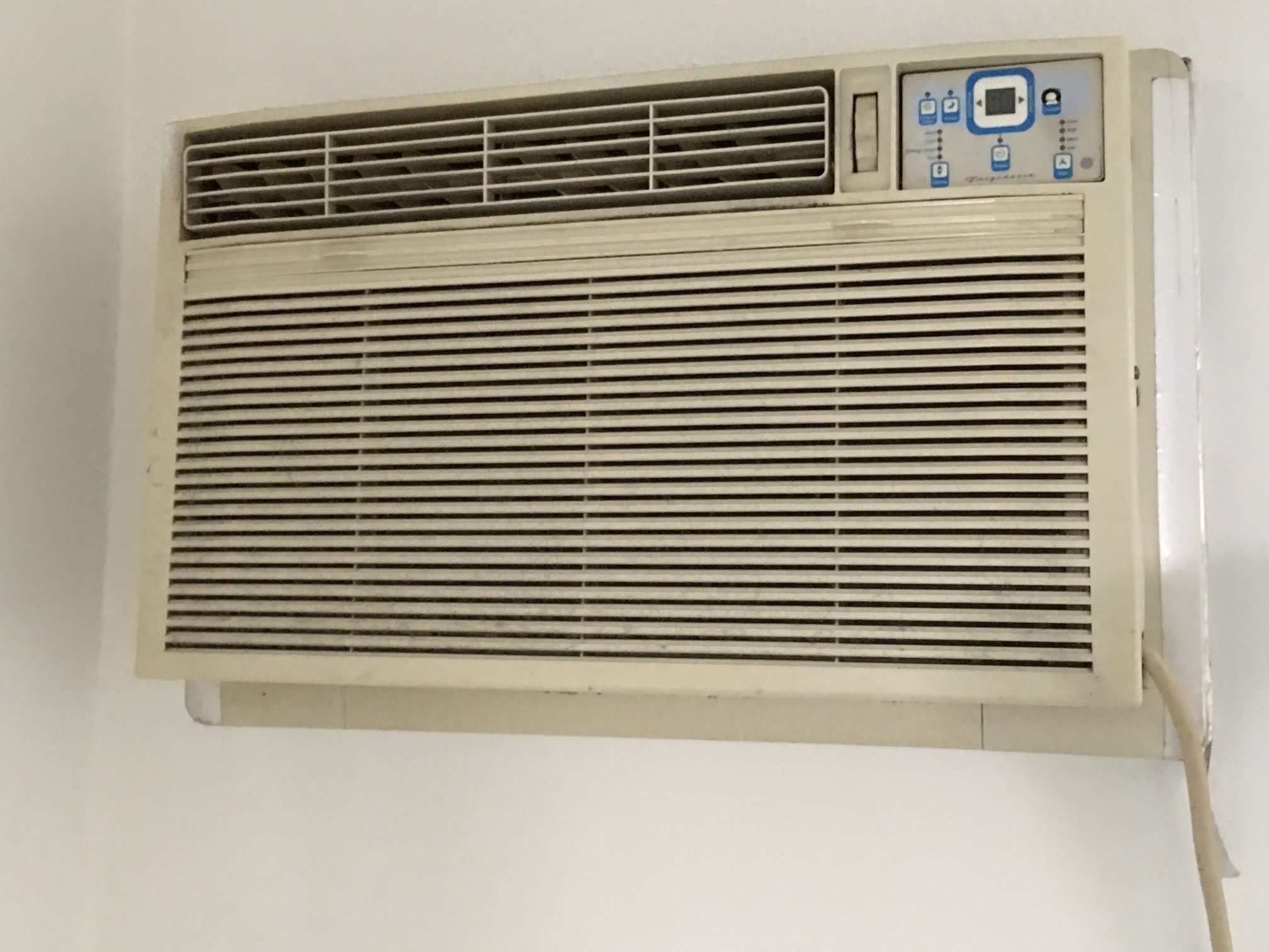 Air Conditioning Unit /w Heat