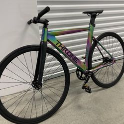 Throne Rainbow Track bike
