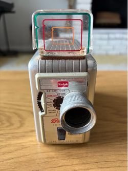 Vintage Kodak Brownie 8mm Movie Camera II f/1.9 Lens – Untested – Retro Collectible