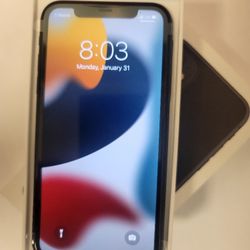 Unlocked IPhone 11 64gb