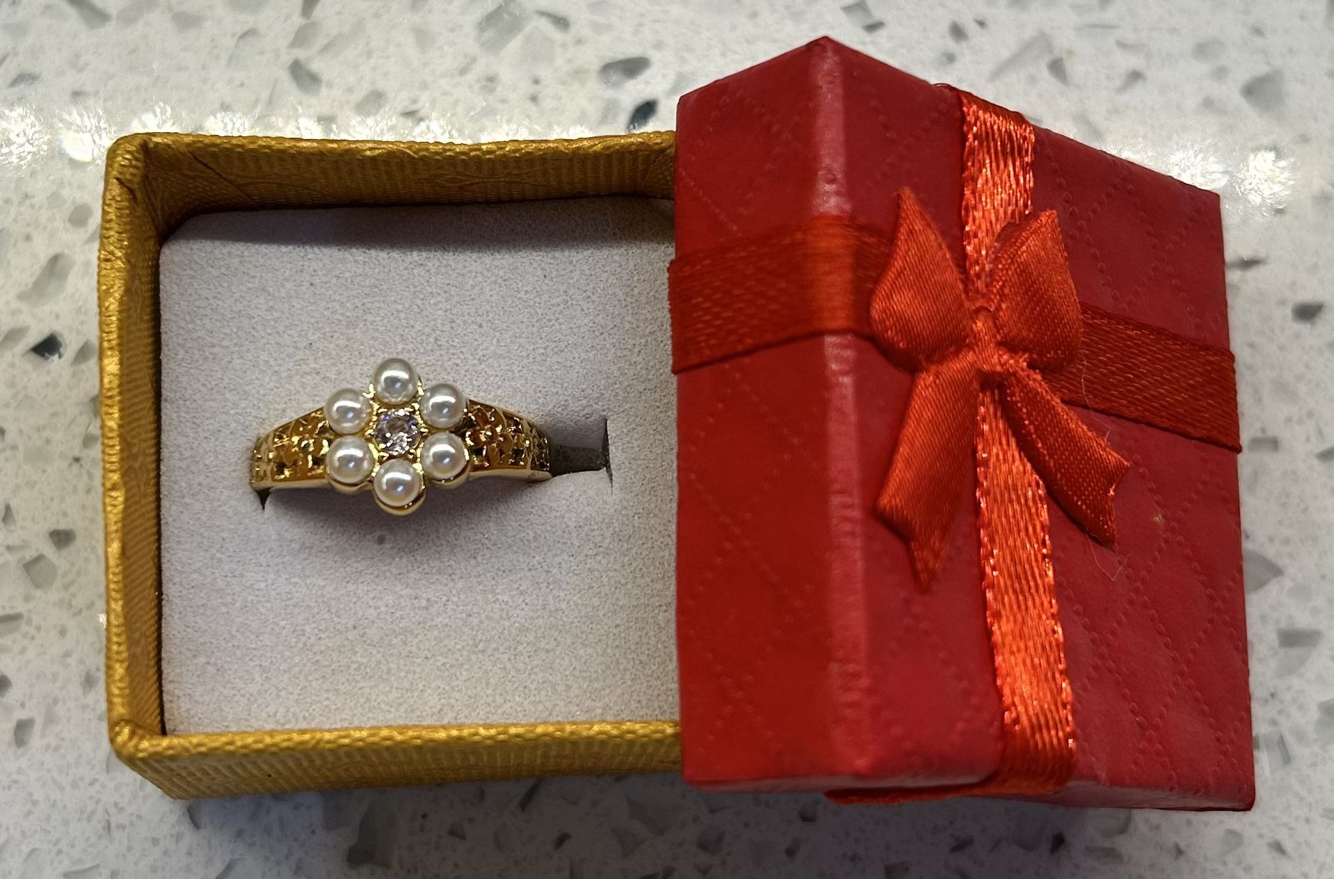 Womens Design Ring With Gift Box