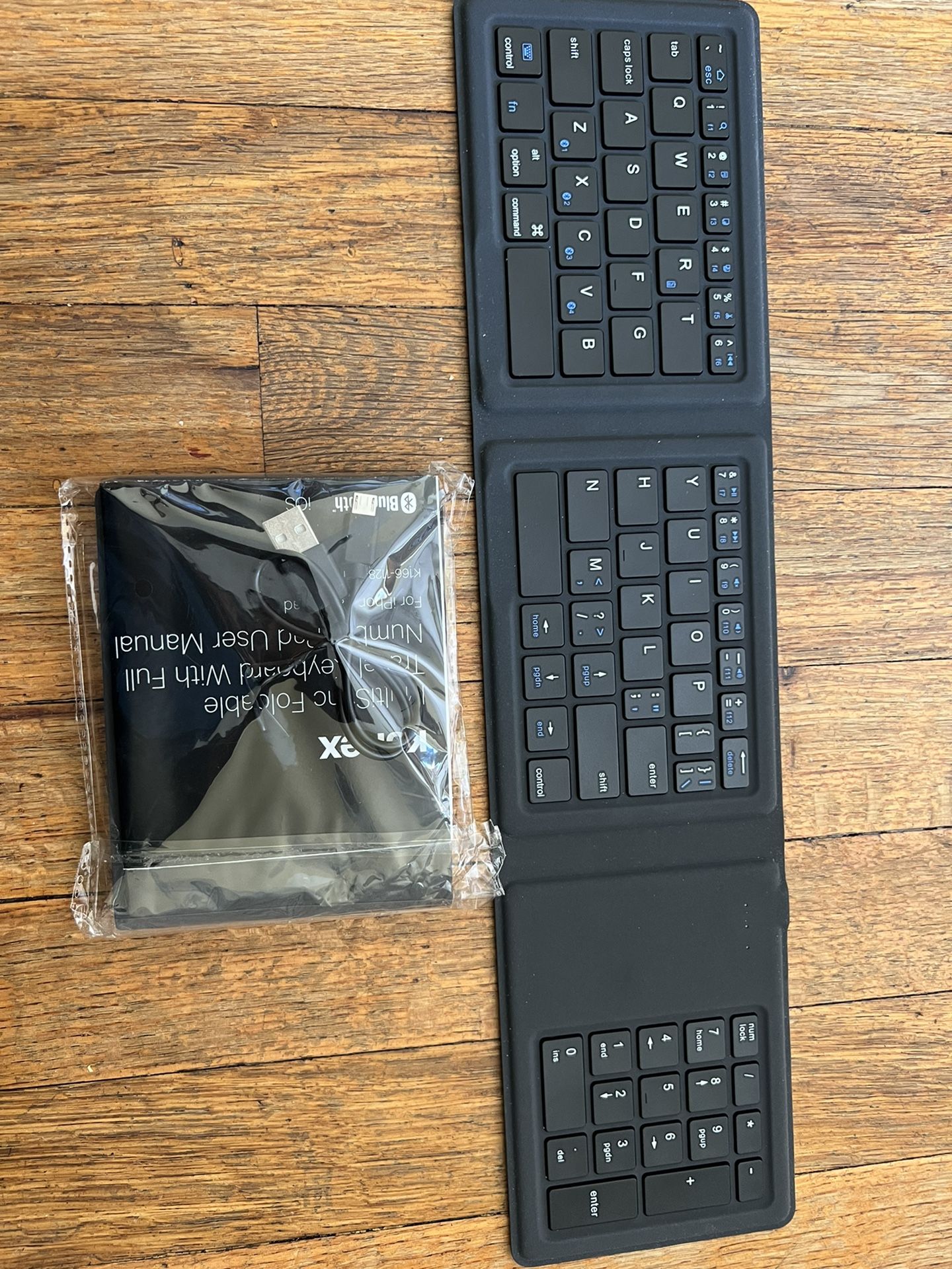 Kanex Foldable travel keyboard Bluetooth