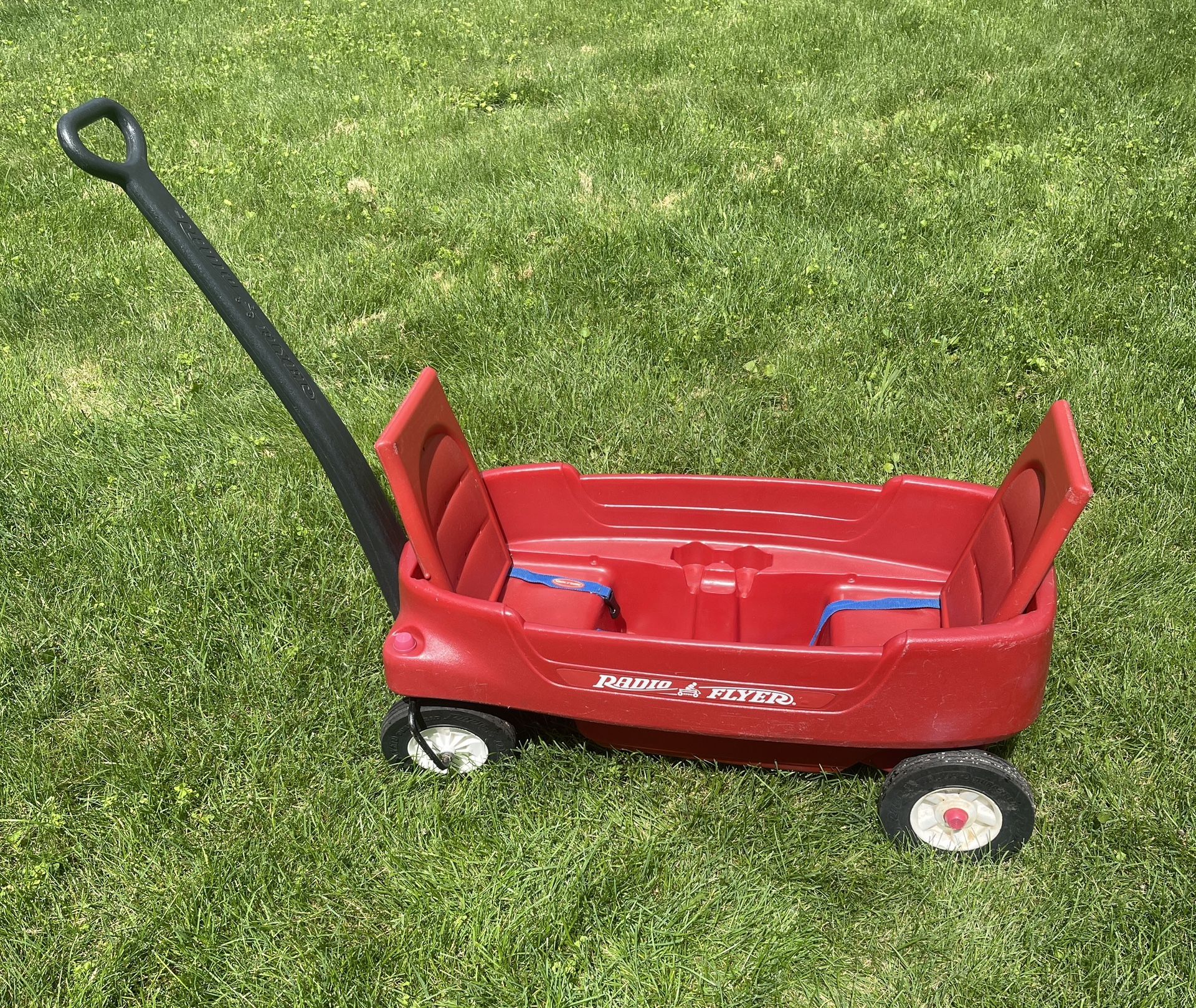 Radio Flyer Red Wagon with Foldable Seats & Seatbelts