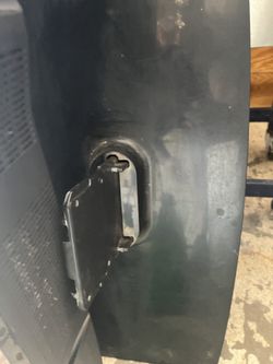Tv For Sale… Give Me Your Best Offer.