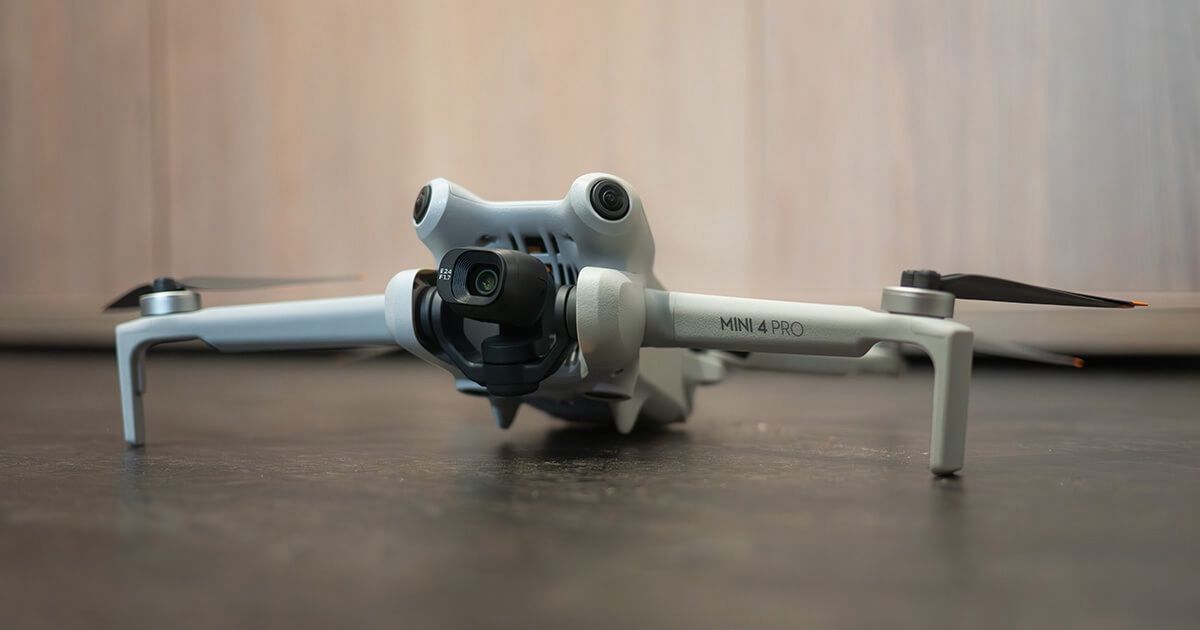 DJI Mini 4 Pro & Controller + Freewell Anamorphic Adapter
