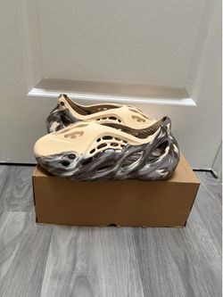 Yeezy adidas rnr cream clay