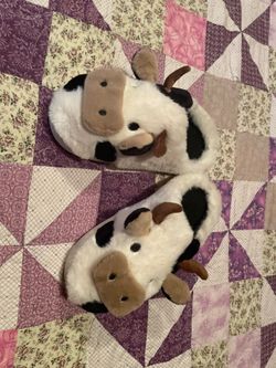 Women’s Fuzzy Cow Slipper