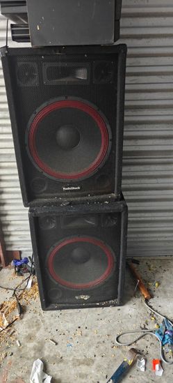 Speakers RadioShack