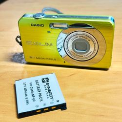 Casio EXILIM EX-Z80 Digital Camera 8.1 MP f=6.318.9mm Lens with Battery