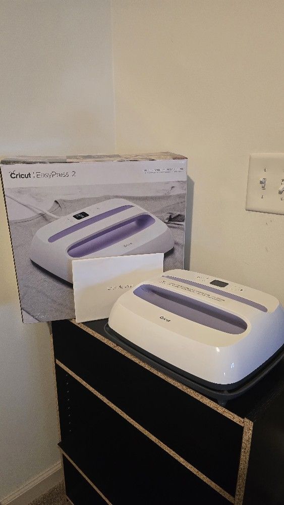Cricut EasyPress 2, Lilac - 12" x 10"
