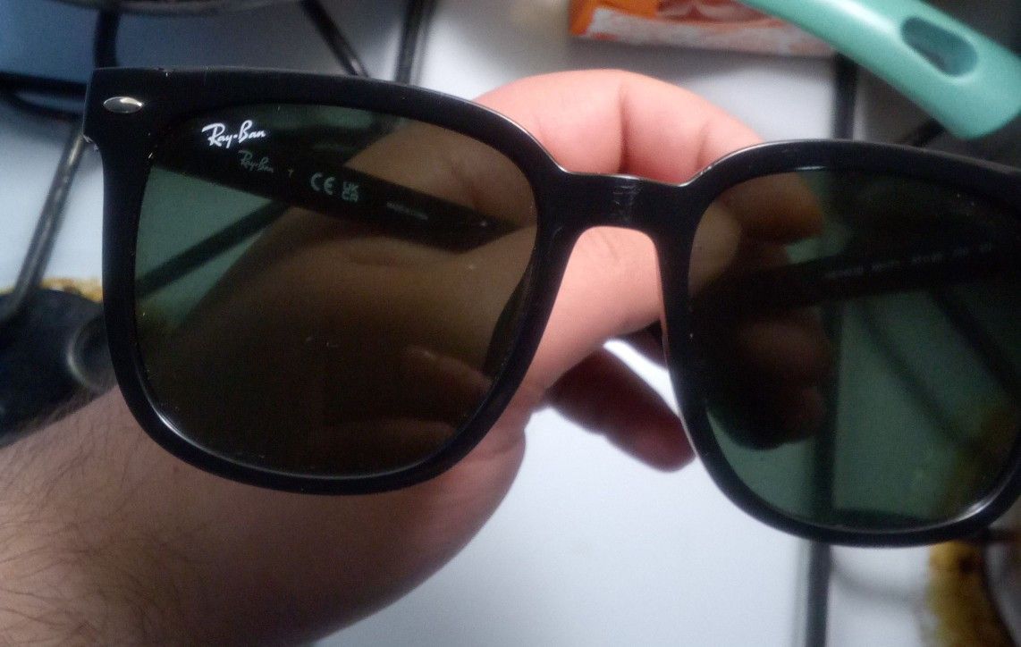 Ray Bans RB 4401D