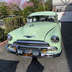 1951 Chevy Sedan De Luxe 