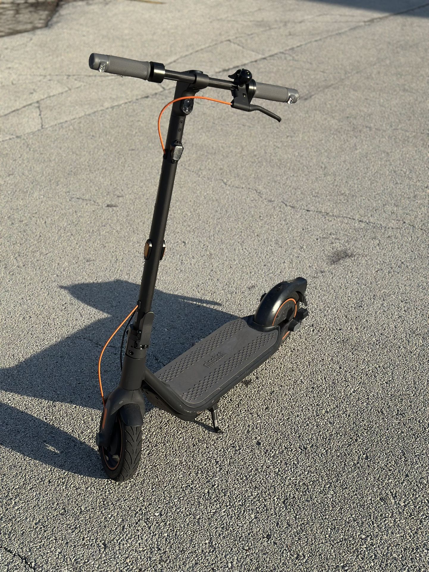 Ninebot KickScooter F2 Pro
