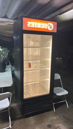 True G Series Single Glass Door Merchandiser Refrigerator