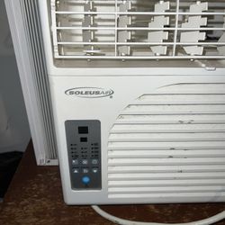 SoleusAir Ac Fairly New! 