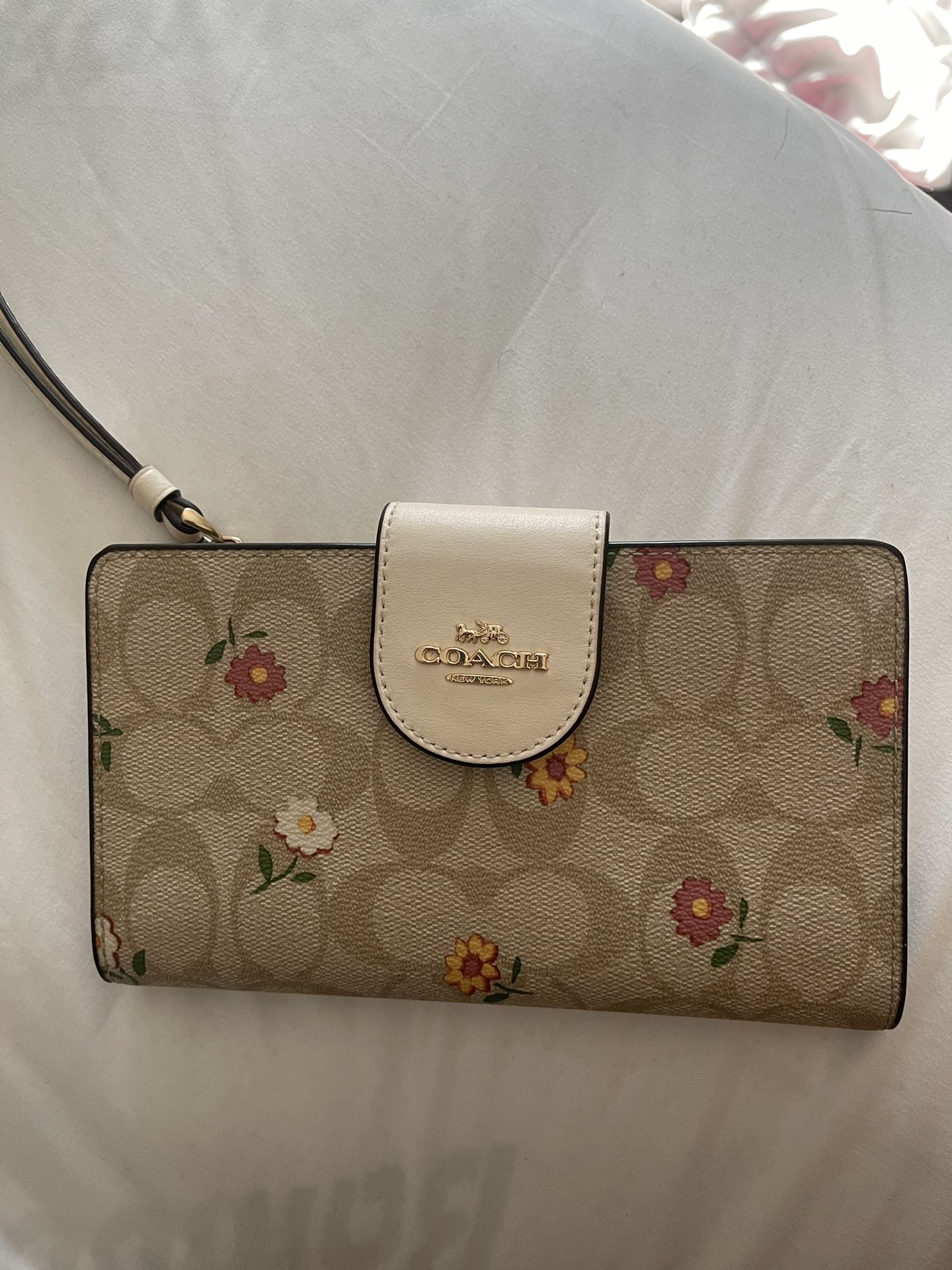 Coach Phone Wallet In Signature Canvas With Nostalgic Ditsy Print