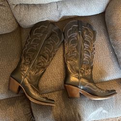 Size 8 Ladies Western Boots