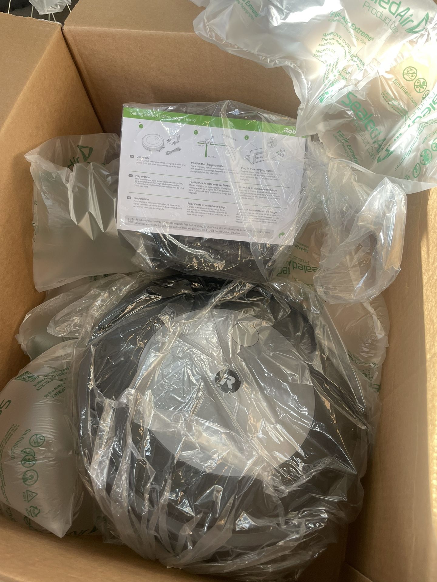 BRAND NEW SEALED Roomba J7 Robot Vacuum