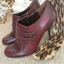 Shoes!  2  Of 5 Never Been Worn.  7.5